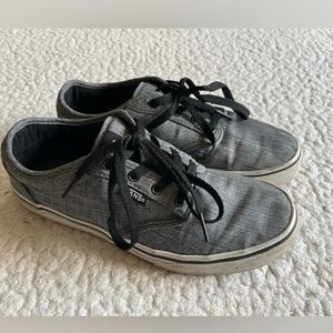 Youth Vans Atwood. Classic Gray w Black Laces. Youth size 5.5